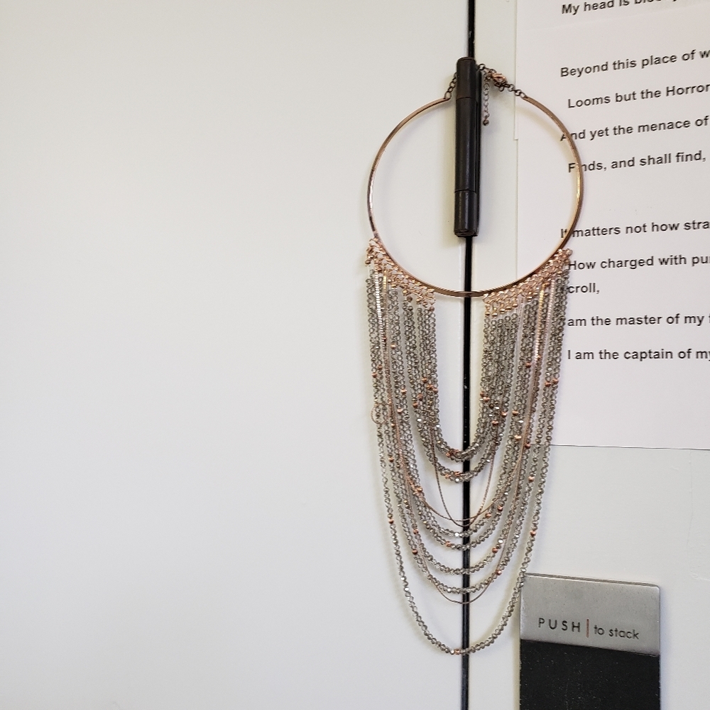 Earth tones dangling choker